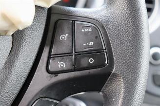 Hyundai I-10 i10 (B5), Hatchback, 2013 / 2019 1.0 12V picture 12