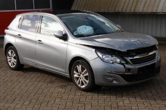 demontáž osobní automobily Peugeot 308 308 (L3/L8/LB/LH/LP), Hatchback 5-drs, 2013 / 2021 1.6 BlueHDi 120 2015/4