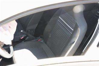 Volkswagen Up! Up! (121), Hatchback, 2011 1.0 12V 60 picture 10