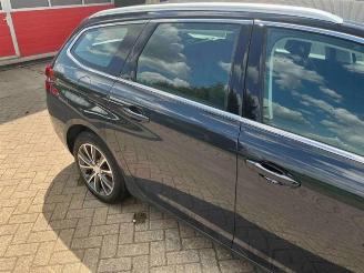 Peugeot 308 308 SW (L4/L9/LC/LJ/LR), Combi 5-drs, 2014 / 2021 1.2 12V e-THP PureTech 110 picture 23