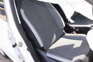 Toyota Aygo Aygo (B40), Hatchback, 2014 1.0 12V VVT-i picture 19