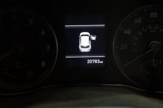 Hyundai Kona Kona (OS), SUV, 2017 / 2023 1.0 T-GDI 12V picture 12