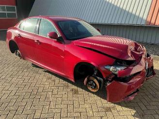 Vrakbiler auto Alfa Romeo Giulia Giulia (952), Sedan, 2015 2.2d 150 16V 2016/10