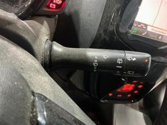 Peugeot 108 108, Hatchback, 2014 1.0 12V picture 17