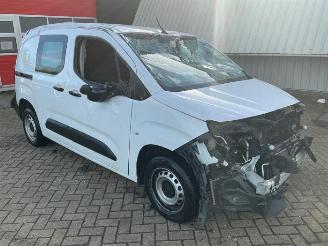 Uttjänta bilar auto Peugeot Partner Partner (EA//EF/EN/EU), Van, 2018 1.5 BlueHDi 100 2023/11