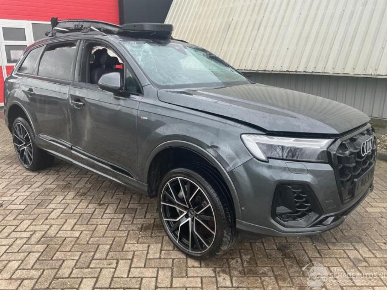 Audi Q7 Q7 (4MB/4MG), SUV, 2015 3.0 V6 24V 55 TFSI e