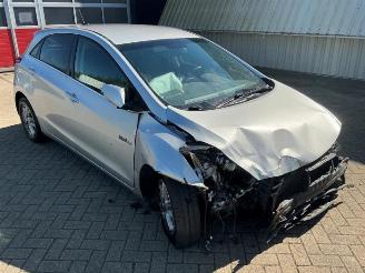 Uttjänta bilar auto Hyundai I-30 i30 (GDHB5), Hatchback, 2011 1.6 GDI Blue 16V 2015/11