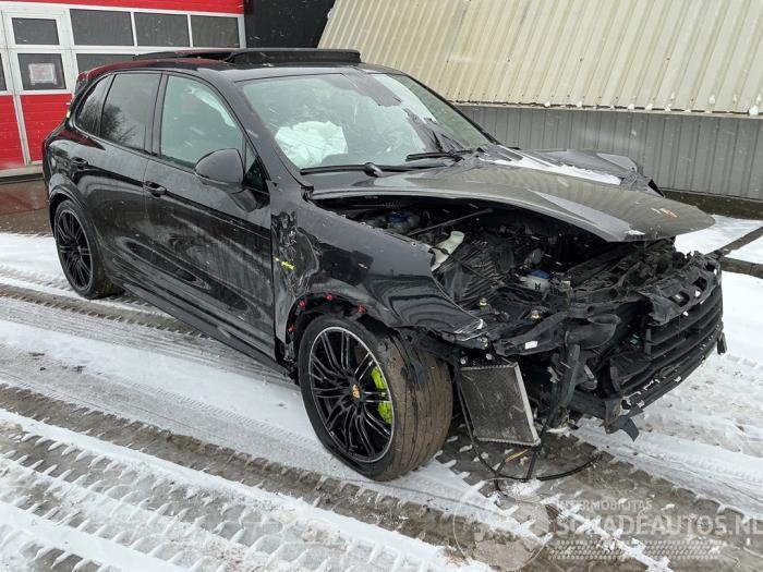 Porsche Cayenne Cayenne II (92A), SUV, 2010 / 2018 3.0 S E-Hybrid 24V