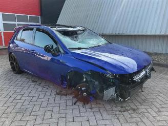 Vrakbiler auto Volkswagen Golf Golf VIII (CD1), Hatchback, 2019 2.0 TSI R 16V 4Motion 2021/10