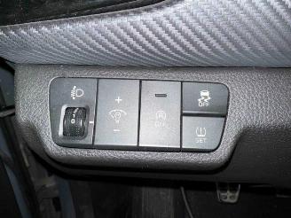 Kia Rio Rio IV (YB), Hatchback, 2017 1.0i T-GDi 100 12V picture 10