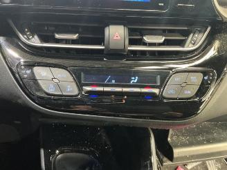 Toyota C-HR C-HR (X1,X5), SUV, 2016 1.8 16V Hybrid picture 23