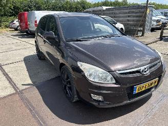 Auto incidentate Hyundai I-30 1.6 I DYNAMIC LUXE 2010/6