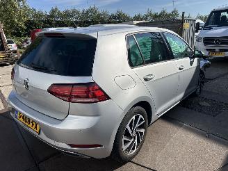 Unfallwagen Volkswagen Golf 1.0 TSI TRENDLINE 2018/5