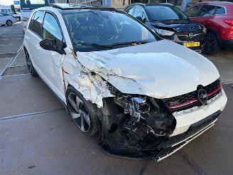 Volkswagen Golf 2.0 TSI GTI PERFORMANCE picture 4