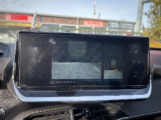 Peugeot 208 1.2 PURETECH ALLURE PACK picture 13