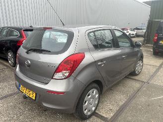 Schadeauto Hyundai I-20 1.2 I -MOTION 2012/11