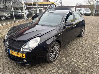 skadebil auto Alfa Romeo   2014/5