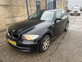 krockskadad bil auto BMW 1-serie 116 I EXECUTIVE 2009/9