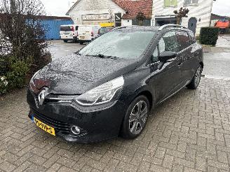 damaged passenger cars Renault Clio 1.5 DCI ECO NIGHT&DAY 2014/7