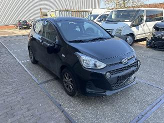 Schadeauto Hyundai I-10 1.0 COMFORT 2019/5