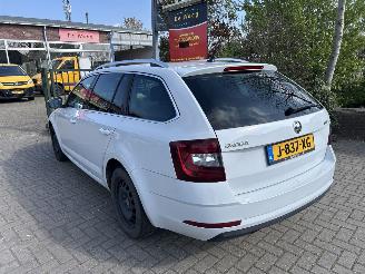 Skoda Octavia 1.0 TSI GREENTECH BUSINESS EDITION PLUS picture 2