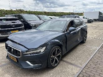 Volvo V-60 2.0 T6 PLUG IN HYBRID AWD PLUS BRIGHT 2024/7