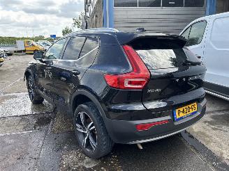 uszkodzony samochody osobowe Volvo XC40 1.5 T4   RECHARGE INSCRIPTION 2022/3