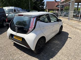 Toyota Aygo 1.0  VVT-I x play picture 2