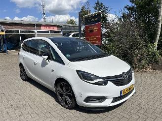 Damaged car Opel Zafira TOURER TURBO EDITION 7P 2016/9
