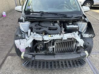 Peugeot 108 1.0 e-VTI TOP picture 5