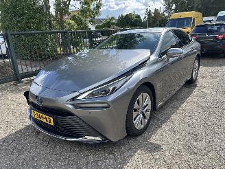 damaged passenger cars Toyota Mirai EXECUTIVE 2023/6