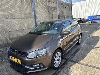 uszkodzony samochody osobowe Volkswagen Polo 1.2 TSI COMFORTLINE 2014/11