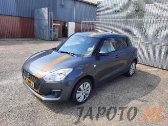Auto da rottamare Suzuki Swift Swift (ZC/ZD), Hatchback 5-drs, 2017 1.2 Dual Jet 16V 2018/2