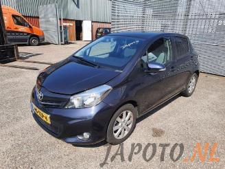 Auto da rottamare Toyota Yaris Yaris III (P13), Hatchback, 2010 / 2020 1.33 16V Dual VVT-I 2012/5
