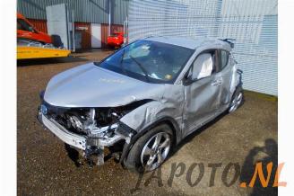 demontáž osobní automobily Toyota C-HR C-HR (X1,X5), SUV, 2016 1.8 16V Hybrid 2017/7