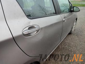 Toyota Yaris Yaris III (P13), Hatchback, 2010 / 2020 1.0 12V VVT-i picture 12