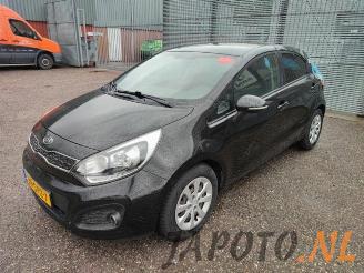 Salvage car Kia Rio Rio III (UB), Hatchback, 2011 / 2017 1.2 CVVT 16V 2011/11