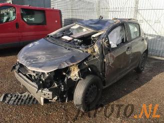 demontáž osobní automobily Toyota Yaris Yaris III (P13), Hatchback, 2010 / 2020 1.33 16V Dual VVT-I 2016/12