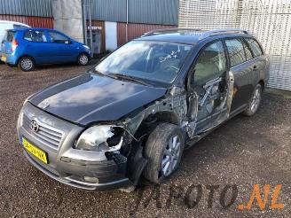 demontáž osobní automobily Toyota Avensis Avensis Wagon (T25/B1E), Combi, 2003 / 2008 2.0 16V VVT-i D4 2006/5