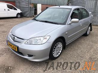 demontáž osobní automobily Honda Civic Civic (ES), Sedan, 2000 / 2005 1.3 16V VTEC-i IMA 2004/7