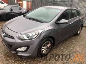 Auto da rottamare Hyundai I-30 i30 (GDHB5), Hatchback, 2011 1.6 CRDi 16V VGT 2012/5