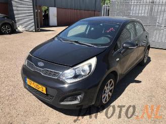 demontáž osobní automobily Kia Rio Rio III (UB), Hatchback, 2011 / 2017 1.2 CVVT 16V 2011/11