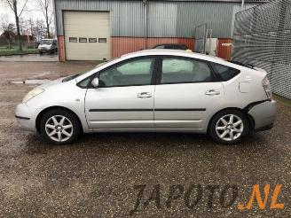 Toyota Prius Prius (NHW20), Liftback, 2003 / 2009 1.5 16V picture 2