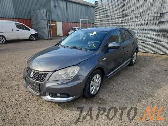 disassembly passenger cars Suzuki Kizashi Kizashi (FRE/FRF), Sedan, 2010 / 2015 2.4 16V 4x4 2011/3