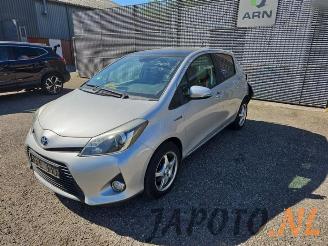 demontáž osobní automobily Toyota Yaris Yaris III (P13), Hatchback, 2010 / 2020 1.5 16V Hybrid 2012/6