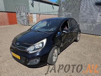Coche siniestrado Kia Rio Rio III (UB), Hatchback, 2011 / 2017 1.2 CVVT 16V 2012/3