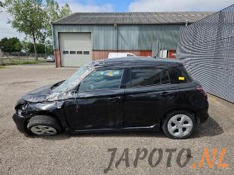 Suzuki Swift Swift (ZCE/ZDE), Hatchback 5-drs, 2023 1.2 VVT 12V Hybrid picture 2