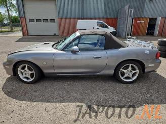 Mazda MX-5 MX-5 (NB18/35/8C), Cabrio, 1998 / 2005 1.6i 16V picture 2