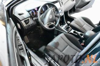 Hyundai I-30 i30 (GDHB5), Hatchback, 2011 1.6 GDI Blue 16V picture 13