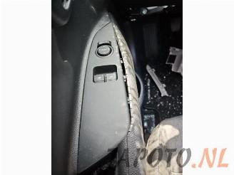 Kia Stonic Stonic (YB), SUV, 2017 1.0i T-GDi 12V Eco-Dynamics+ picture 13